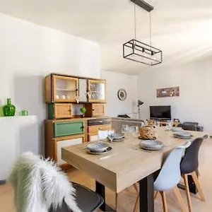 https://maison-de-ville-avec-garage-et-terrasse.midi-pyreneeshotels.com